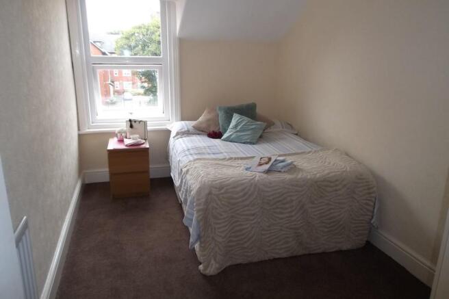 Bed 1.JPG