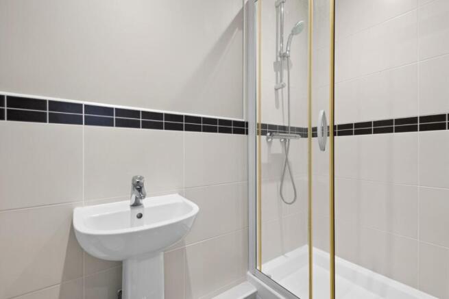 2 bed Apartment for sale Image 9