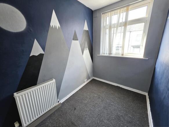 3 bed Terraced for sale Image 11