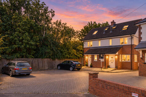 Bath Road, Bristol, BS30
