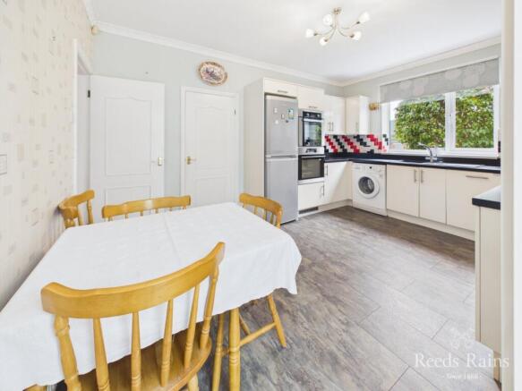3 bed Bungalow for sale Image 5