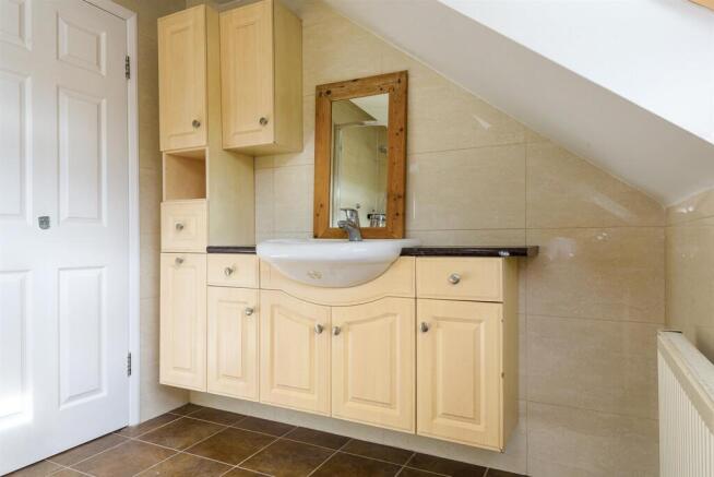 1 bed Apartment to rent Image 9