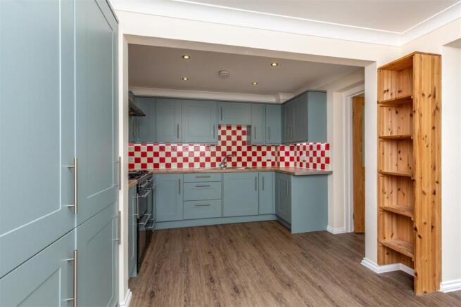 75 Springett Avenue-7.jpg