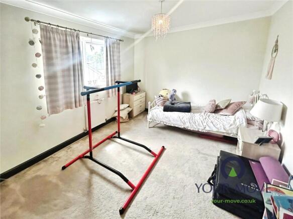 3 bed Semi-Detached to rent Image 12