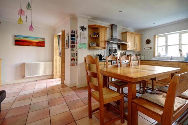 Kitchen & Dining & Family Room 3.jpg