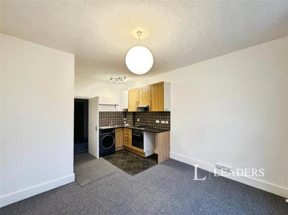 Lounge/Kitchen