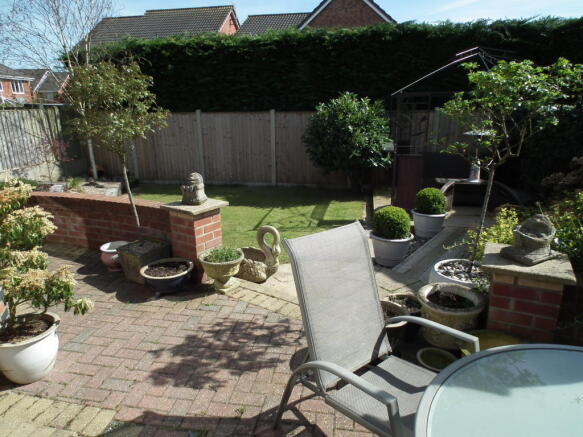 Photo 10
