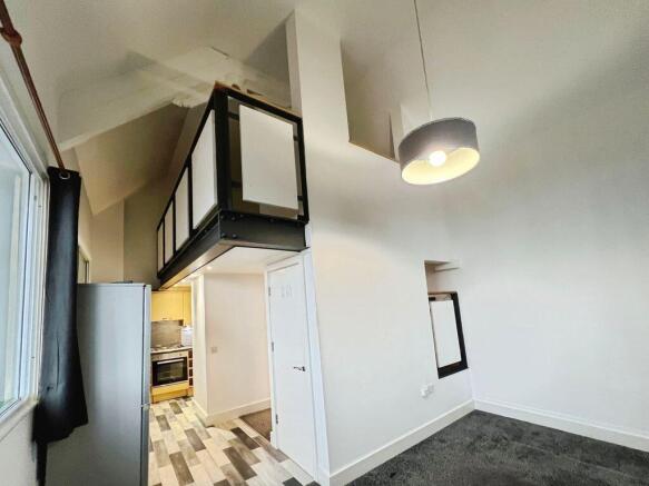 Living room / kitchen
