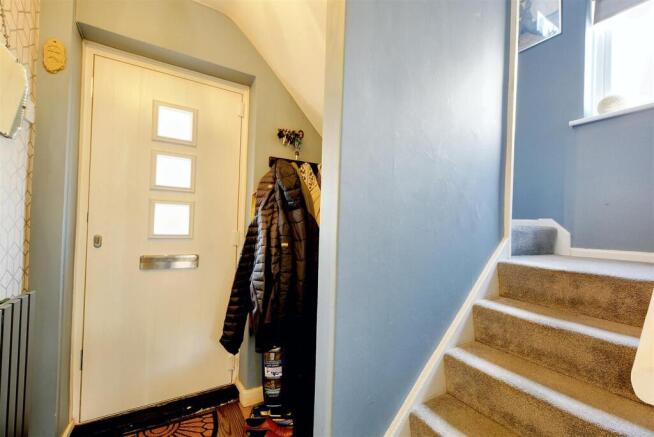 Hallway_2.jpeg
