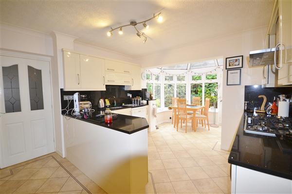 KITCHEN: