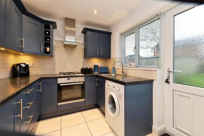 3 bed Semi-Detached for sale Image 4