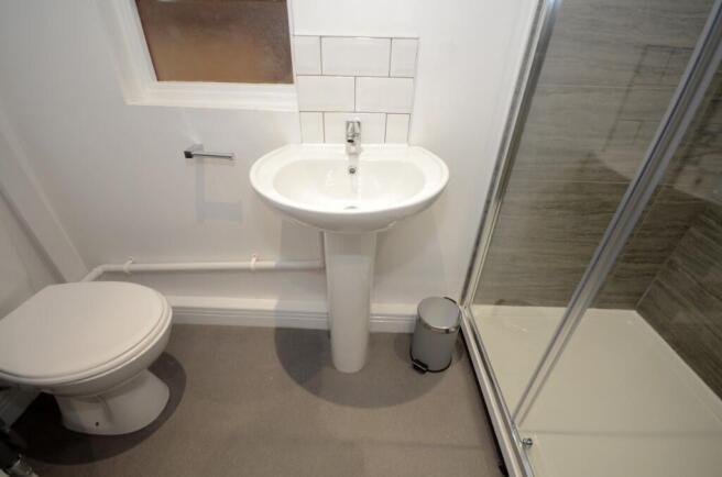 1 bed Terraced to rent Image 10