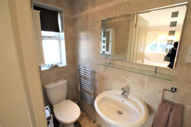 EN SUITE