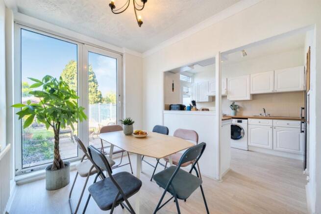Kitchen/Dining Room