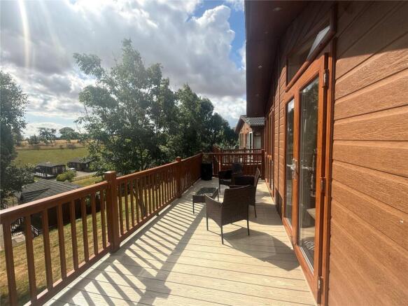 2 bed Mobile Home for sale Image 11