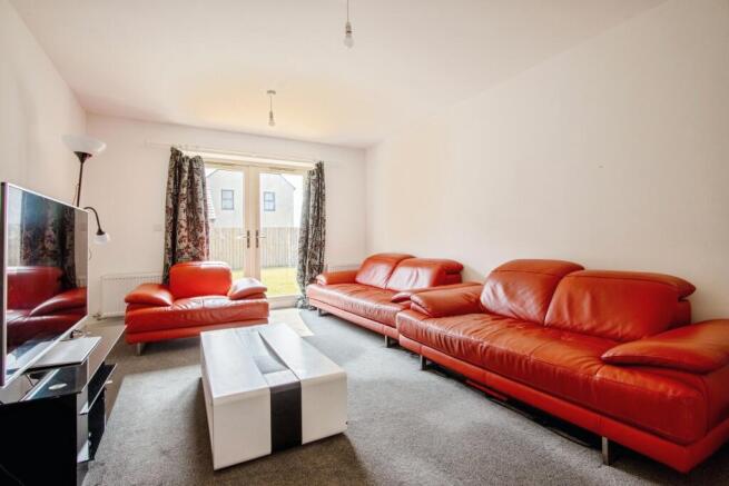 4 bed Semi-Detached for sale Image 5