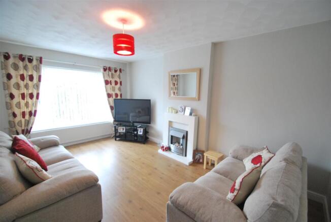 15 St Hildas - Living Room.JPG