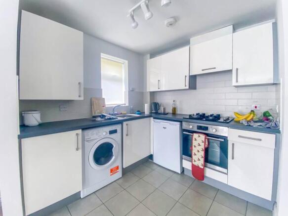 3 Iford Kitchen 2-2