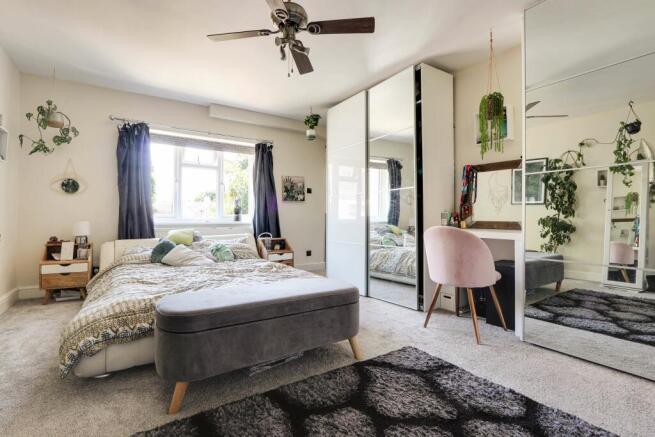 Bedroom 1 (Double)