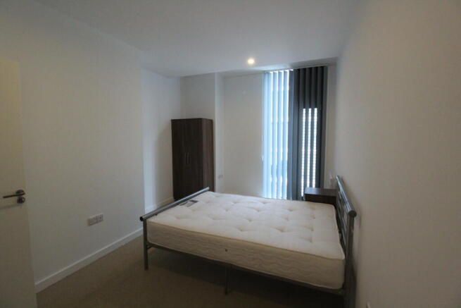 2 bed Apartment to rent Image 6