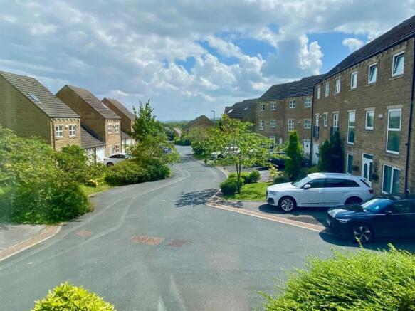 2 bed Apartment for sale Image 11