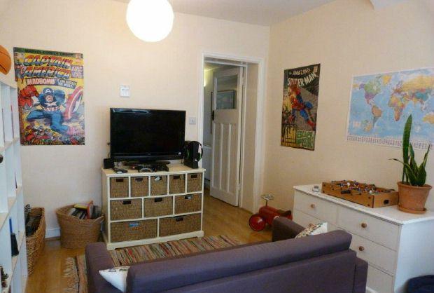 RECEPTION ROOM