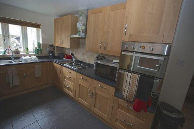 Fitted kitchen