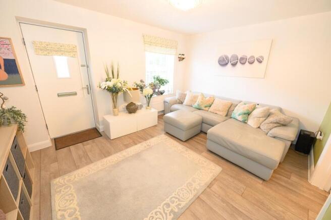 Richmond Grove, Mangotsfield, Bristol, BS16 9AN photo 4