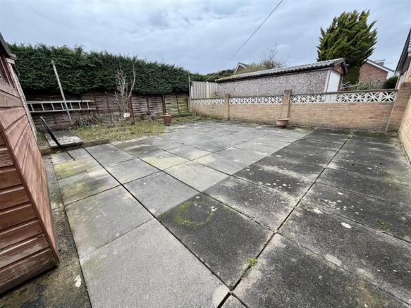 2 bed Detached Bungalow for sale Image 12