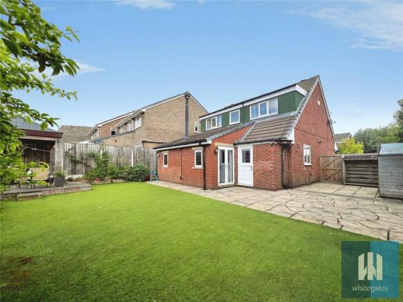 5 bed Detached for sale Image 6