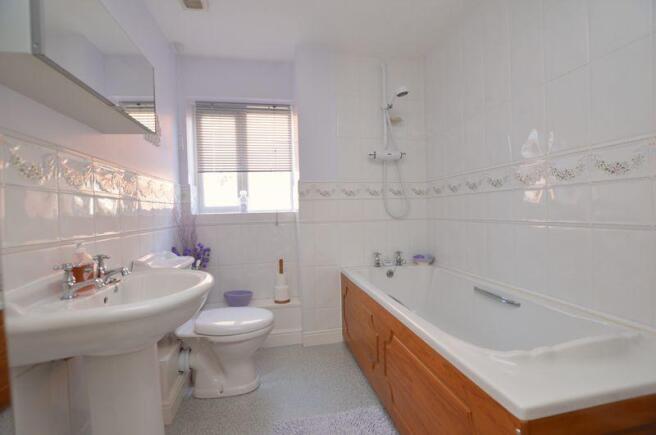 Photo 16