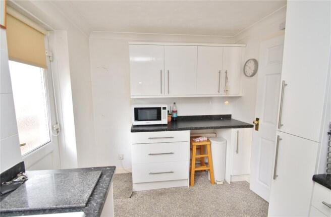 Coniston Close, Verwood, Dorset, BH31 photo 4
