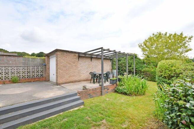 Rear Garden & Garage 