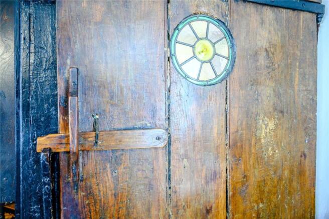 Feature Door