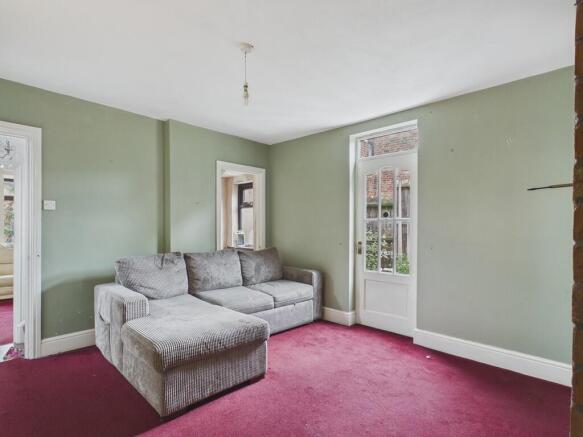 3 bed Semi-Detached for sale Image 8