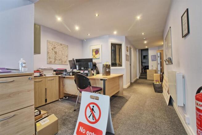 COMMERCIAL SHOP/OFFICE