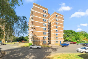 Flat 8, Lushington House, Vicarage Fields, Walton-on-thames KT12 2EP