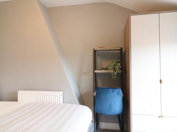 87 Middleton Room 7 2.JPG