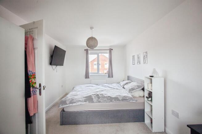 3 bed Semi-Detached for sale Image 12