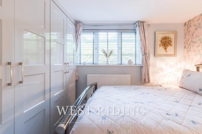 2 bed Ground Flat for sale Image 11