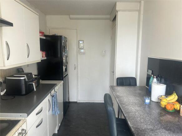 1 bed Apartment for sale Image 6