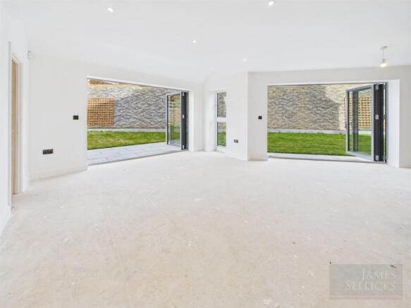 Open plan dining kitchen