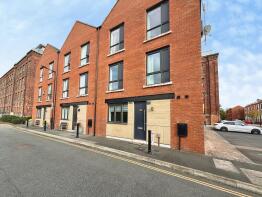 30, Elisabeth Gardens, North Reddish, Stockport SK5 6FU