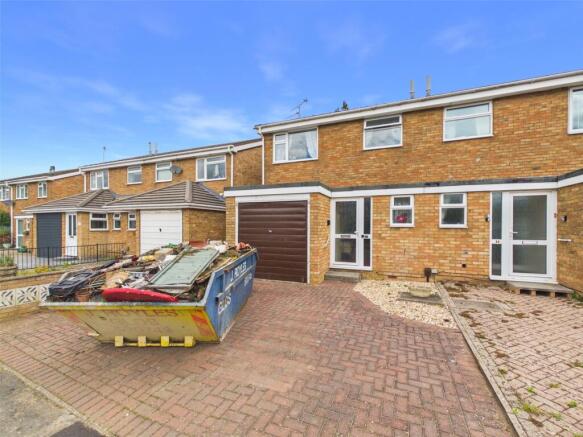 3-bed semi-detached on Laburnum Road, Gloucester, Gloucestershire, GL1, £235,000