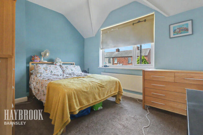 3 bed Terraced for sale Image 9