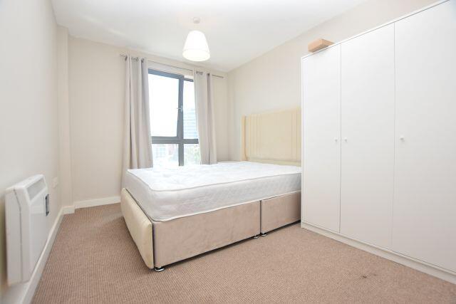2 bed Apartment to rent Image 10