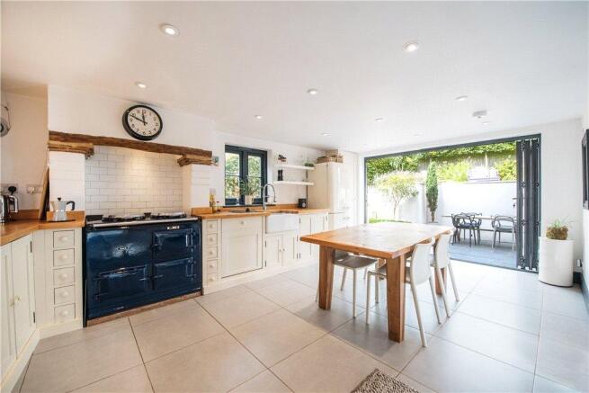 Kitchen/Breakfast Rm