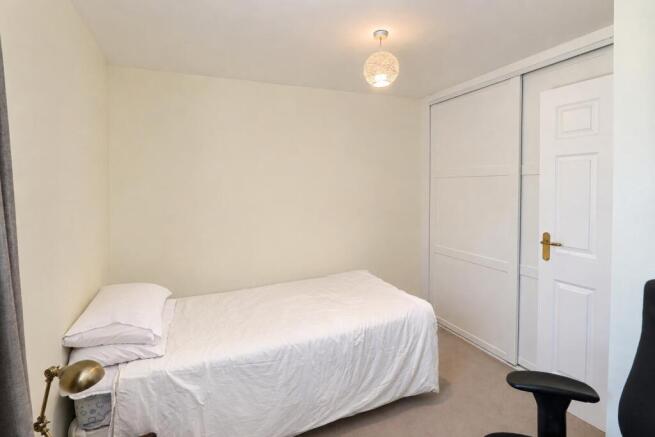 3 bed Bungalow for sale Image 10