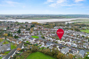 22, Heol Cae Copyn, Loughor, Swansea SA4 6SF