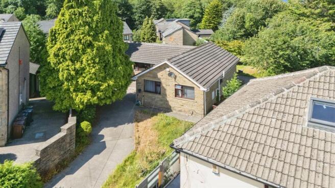 4 bed Detached Bungalow for sale Image 11